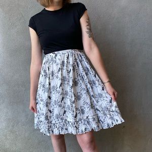 SOLD🔅Weekend MaxMara floral skirt